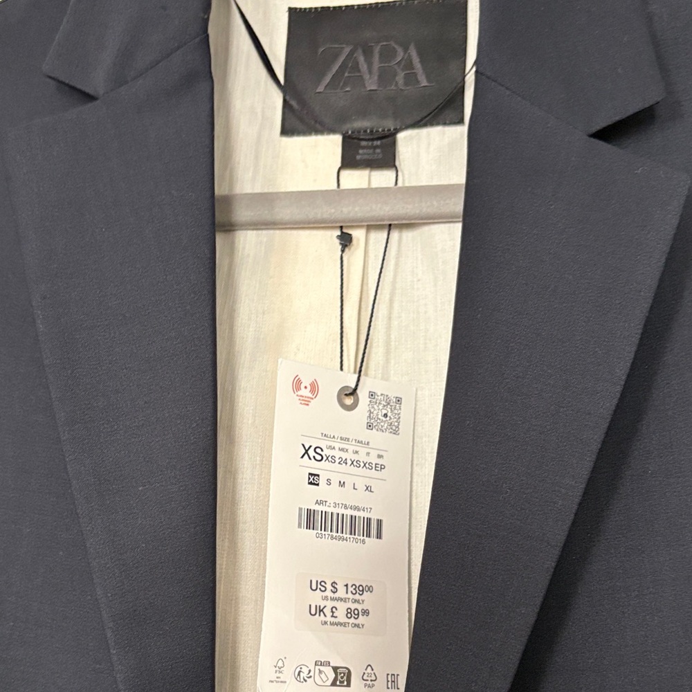 Zara Women’s Dark Blue Blazer